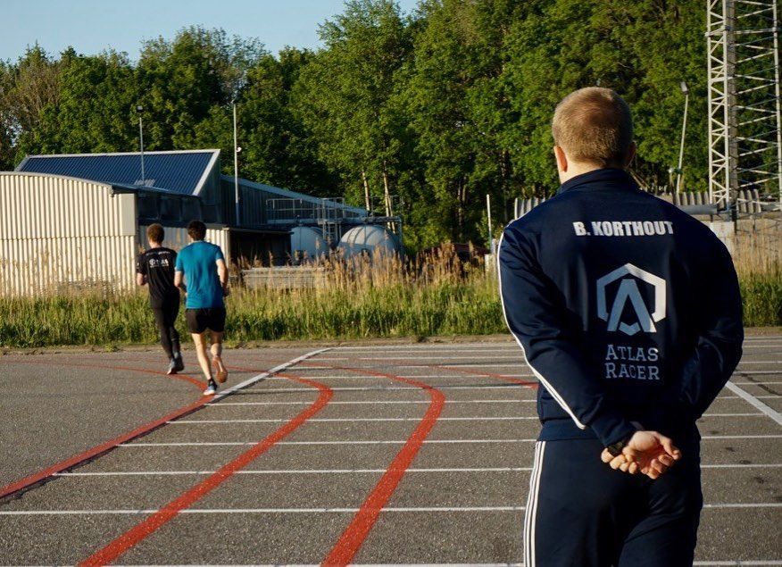 Coach Bruce - Defensie training specialist